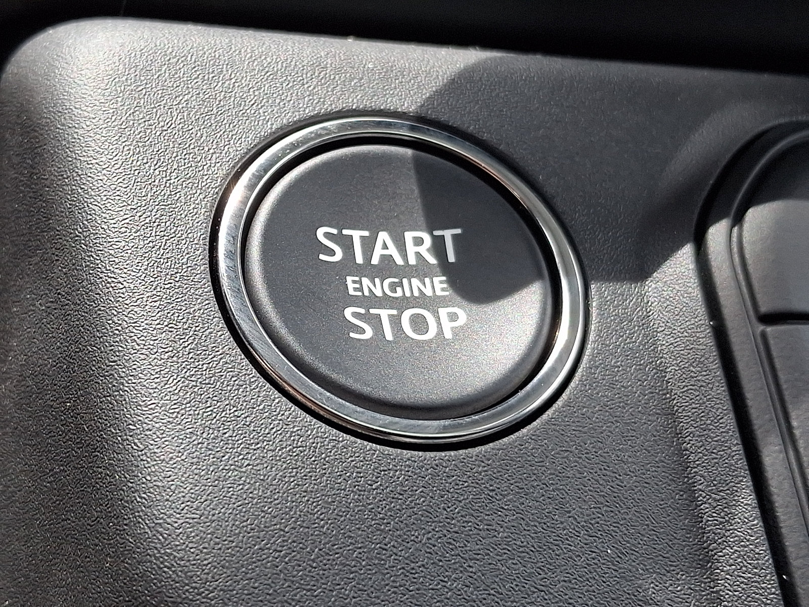Used 2026 Land Rover Defender 110 X-Dynamic SE AWD/4WD image 21