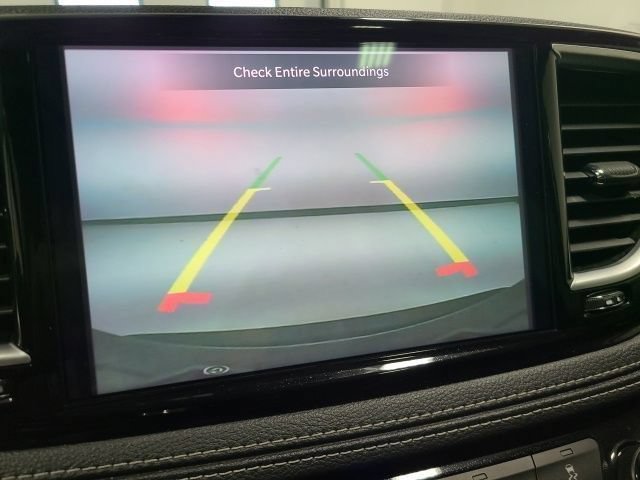 Used 2023 Chrysler Pacifica Limited FWD image 34