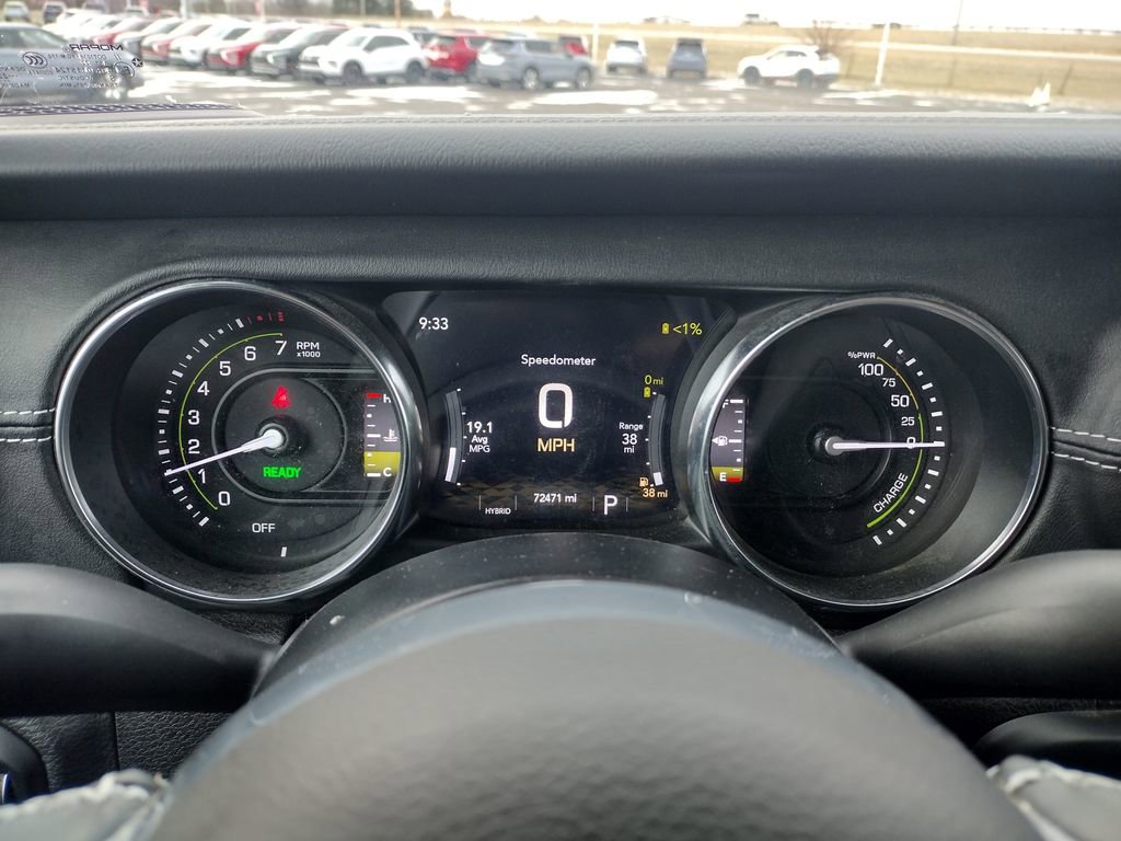 Used 2022 Jeep Wrangler Unlimited Sahara w/ Cold Weather Group image 30