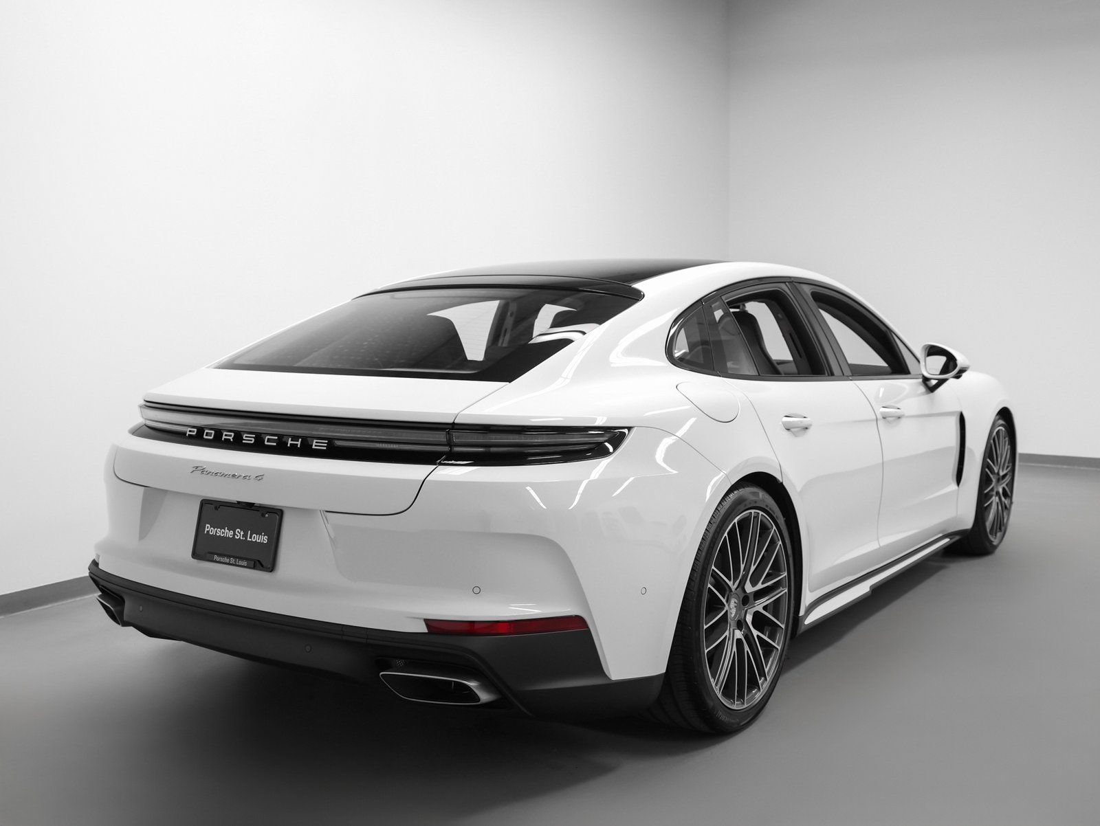 New 2026 Porsche Panamera 4 AWD/4WD image 12
