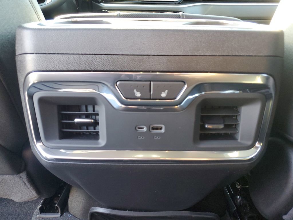 New 2026 Chevrolet Silverado 1500 LTZ w/ LTZ Premium Package AWD/4WD image 12