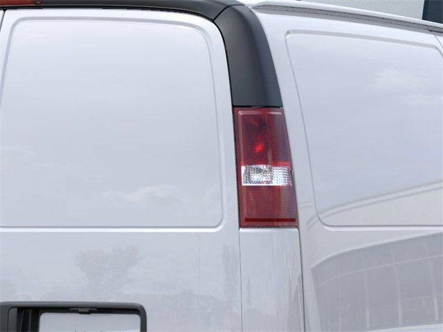 New 2025 GMC Savana 2500 w/ Driver Convenience Package RWD image 11
