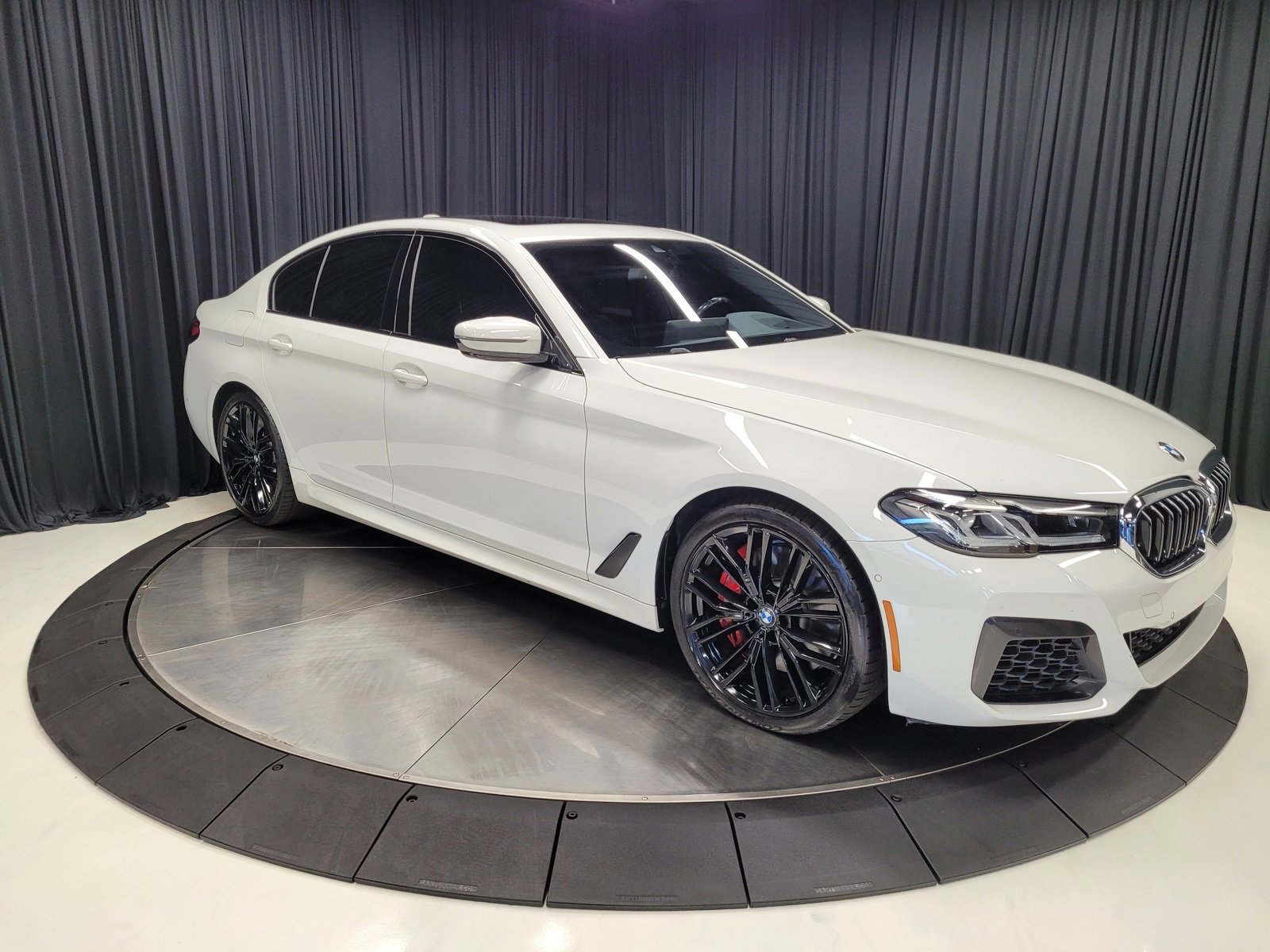 Used 2021 BMW 540i w/ M Sport Package image 51