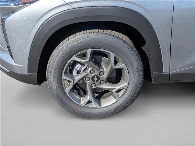 New 2026 Chevrolet Trax LT w/ Driver Confidence Package image 10