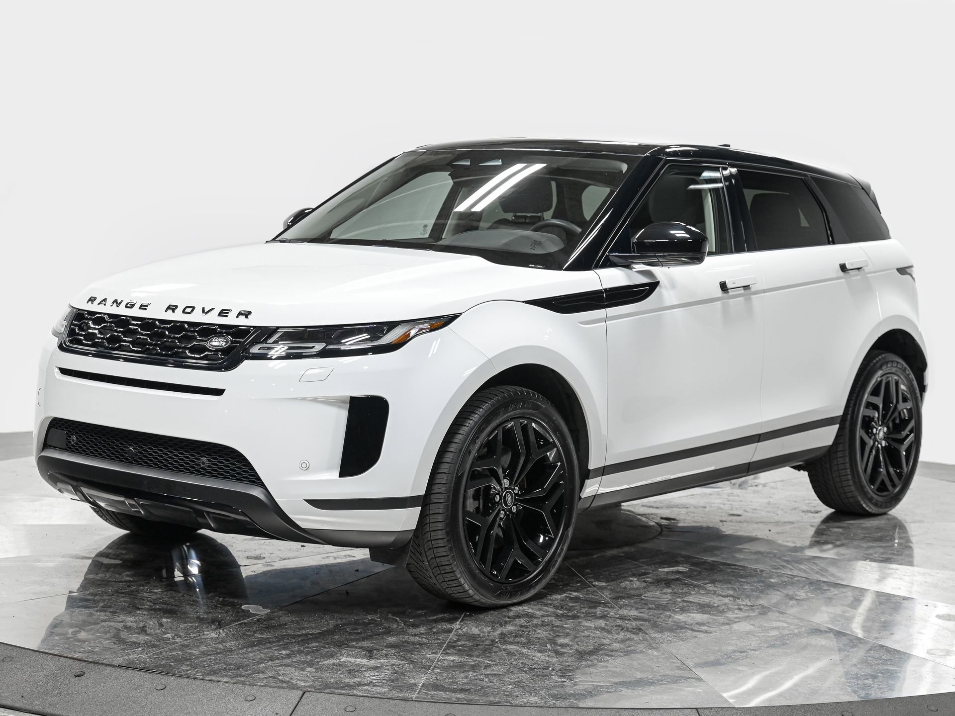 Used 2023 Land Rover Range Rover Evoque SE