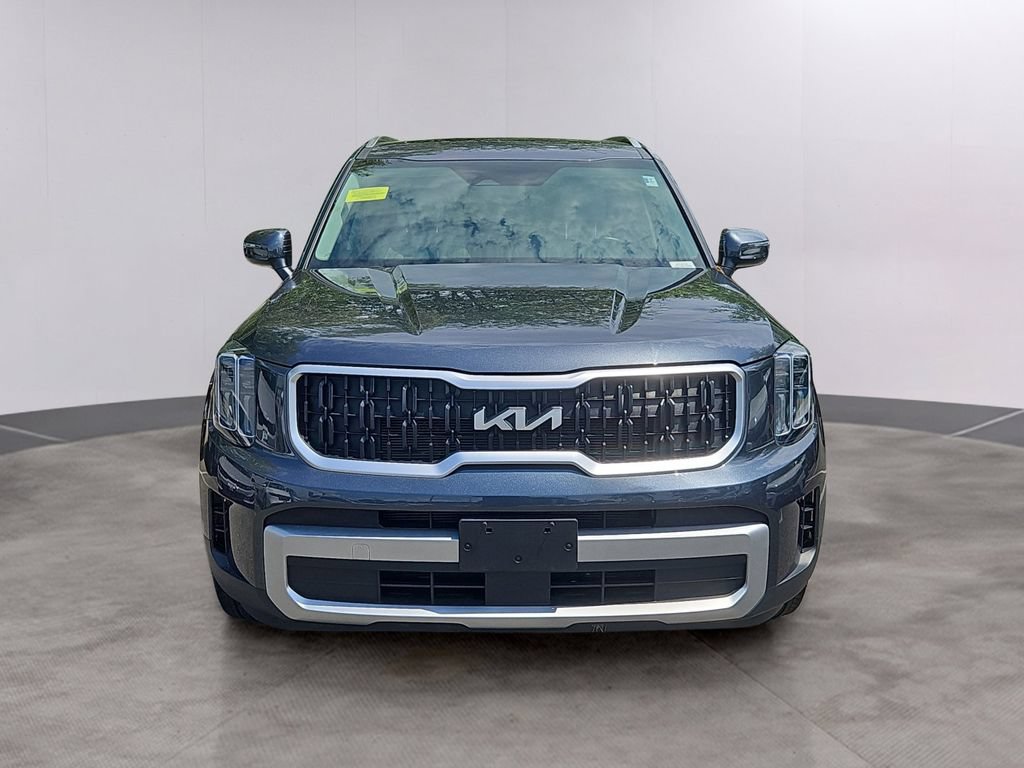 Certified 2023 Kia Telluride AWD image 2