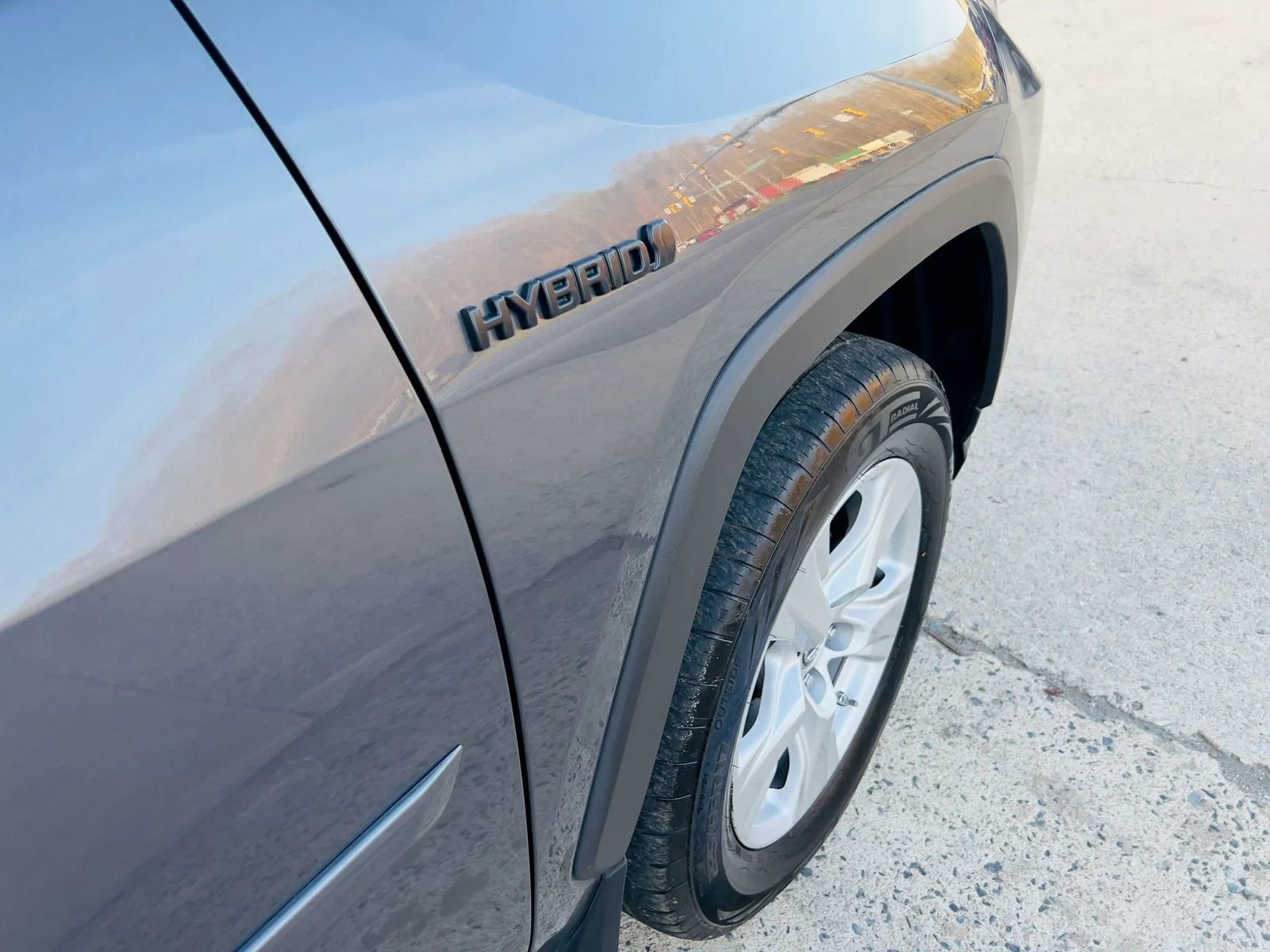 Used 2020 Toyota RAV4 LE w/ All Weather Liner Package image 4