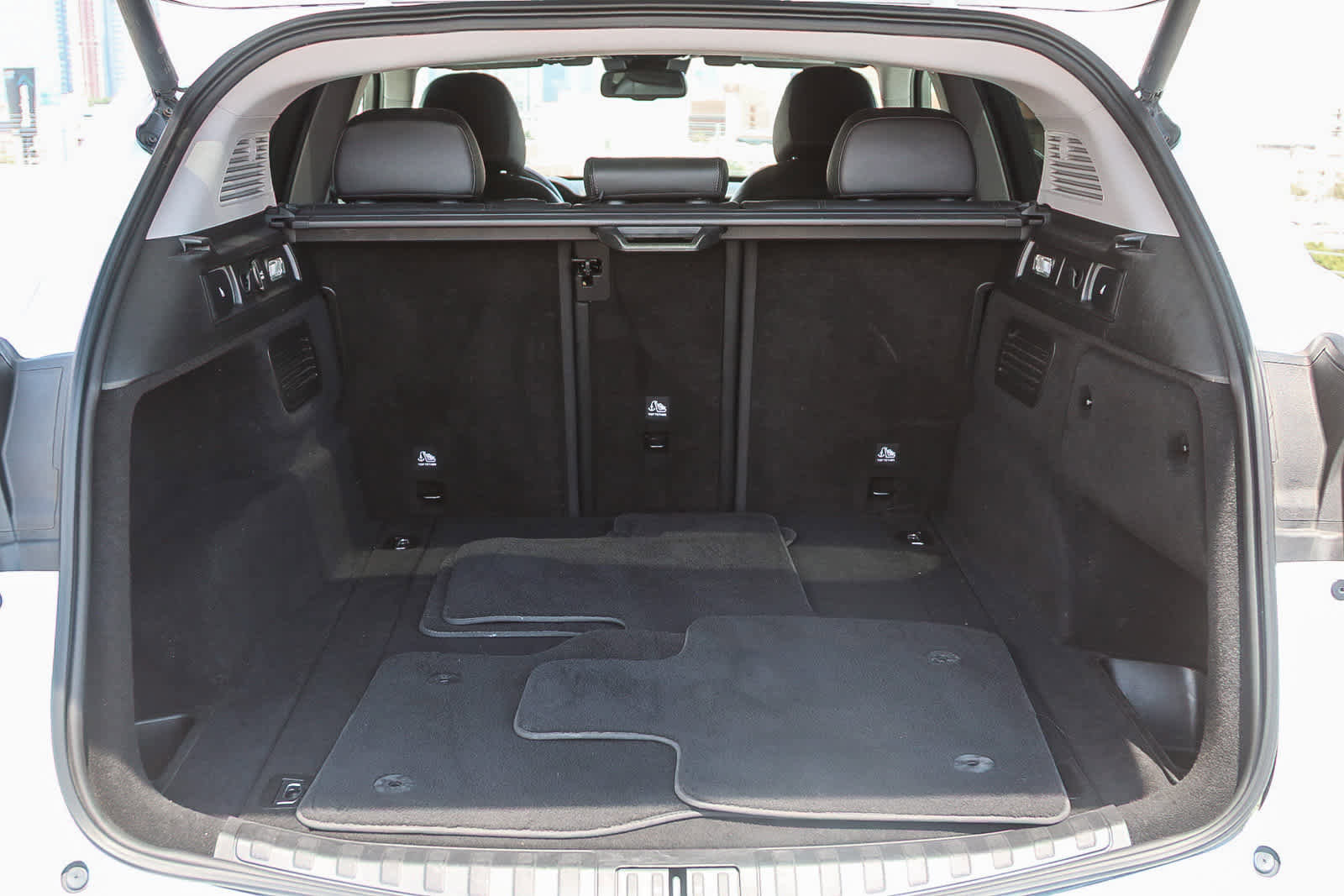 Used 2019 Alfa Romeo Stelvio RWD image 27