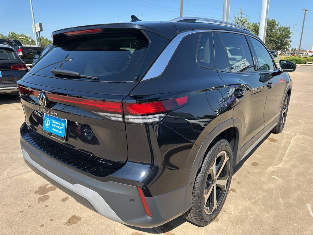 New 2025 Volkswagen Tiguan SE image 5