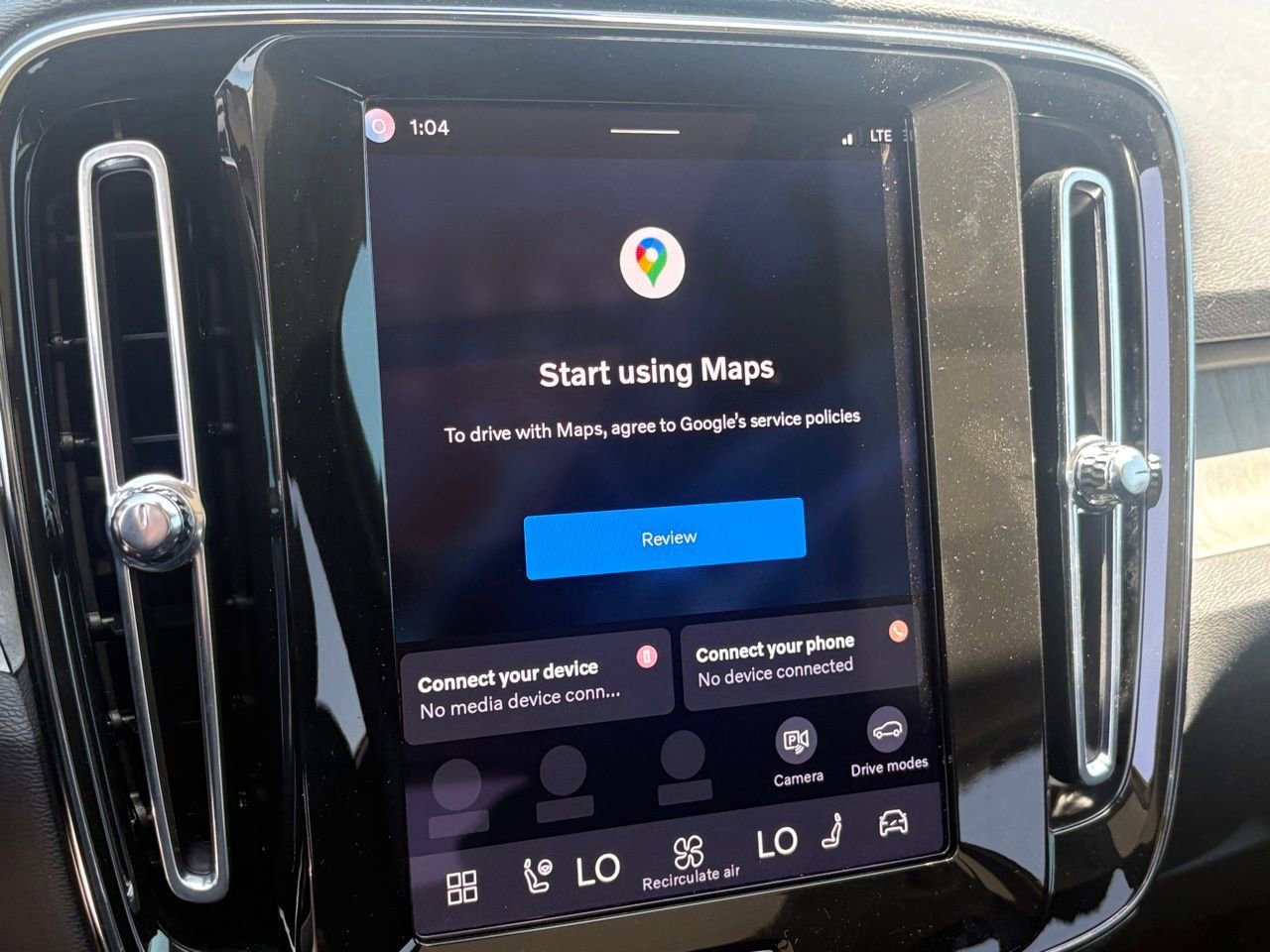 New 2026 Volvo XC40 B4 Plus w/ Protection Package Premier image 13