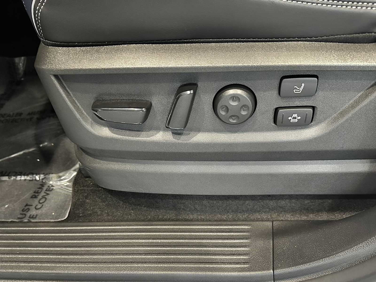 New 2026 INFINITI QX80 4WD w/ Sport Exterior Package image 19