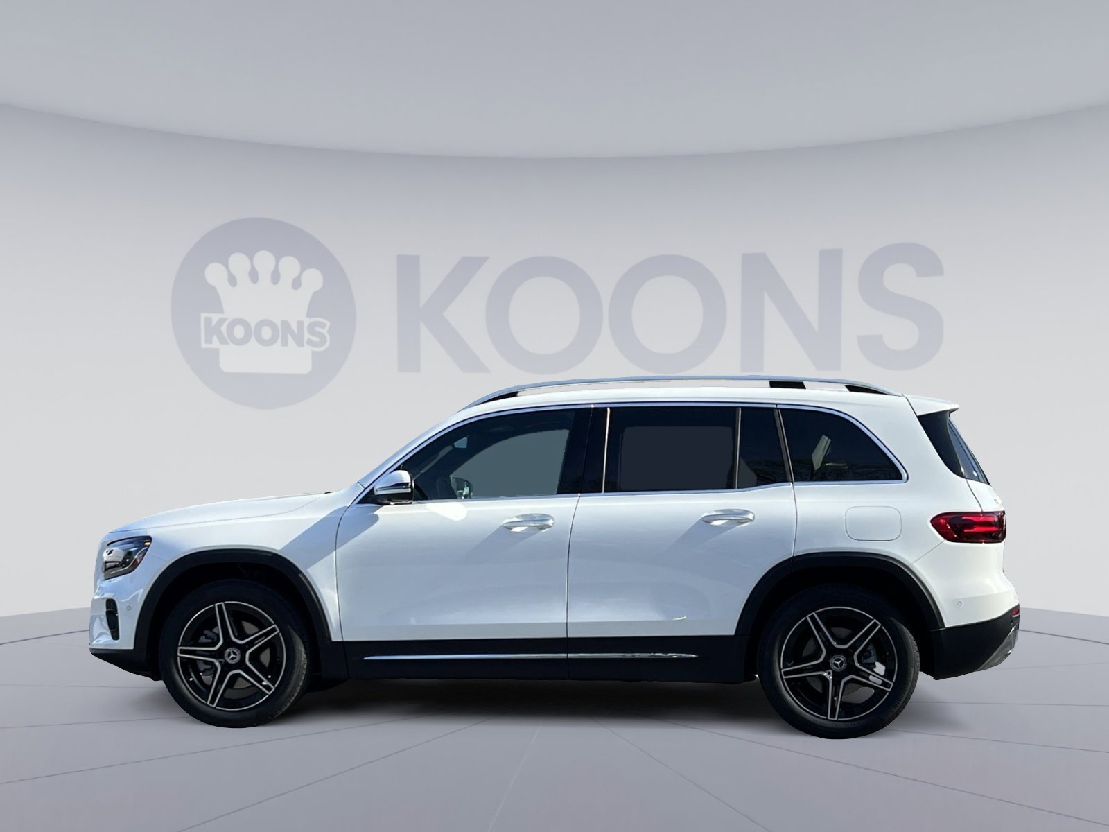 New 2026 Mercedes-Benz GLB 250 4MATIC image 2