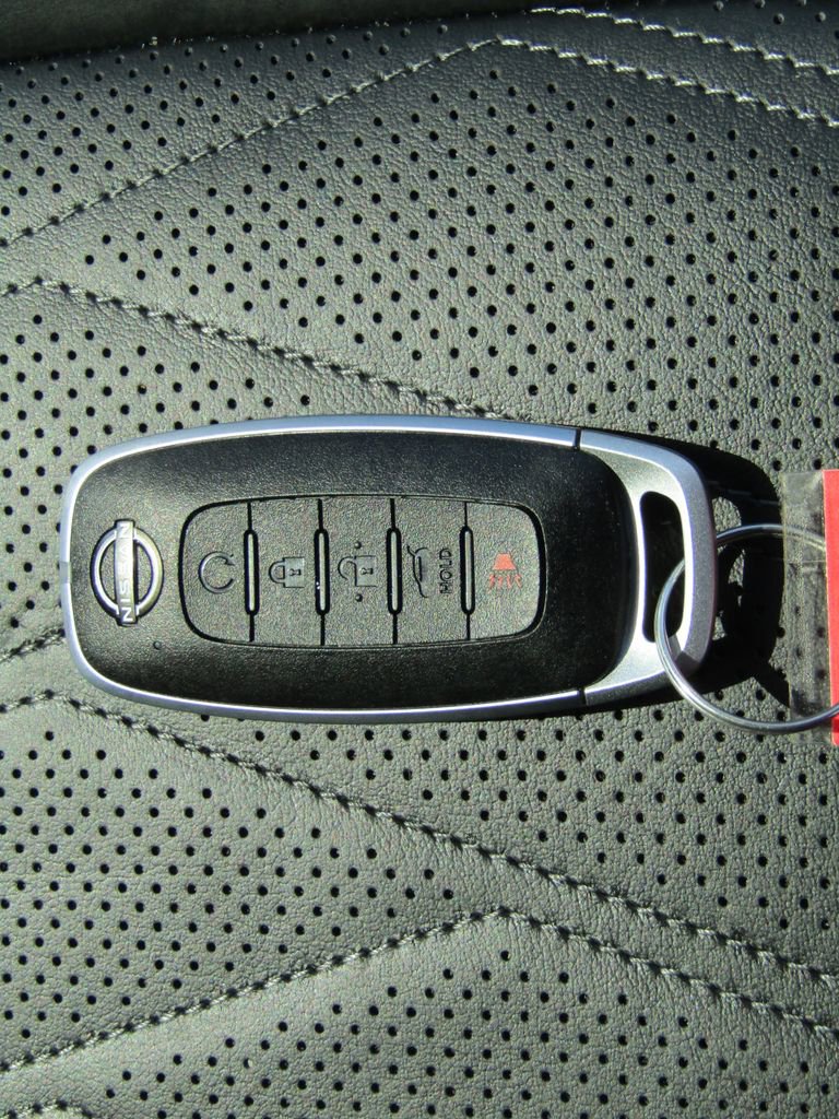 Used 2025 Nissan Pathfinder Platinum w/ Cargo Package AWD/4WD image 40