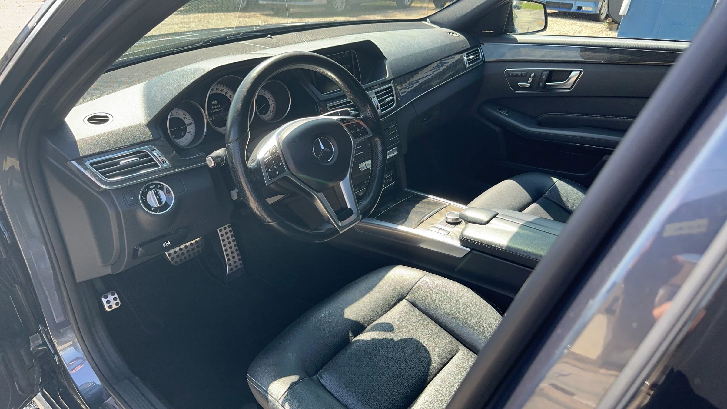 Used 2016 Mercedes-Benz E 350 4MATIC Sedan image 6