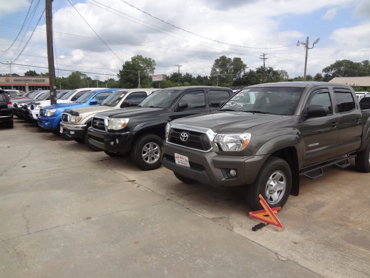 Used 2014 Toyota Tacoma PreRunner w/ SR5 Package image 37