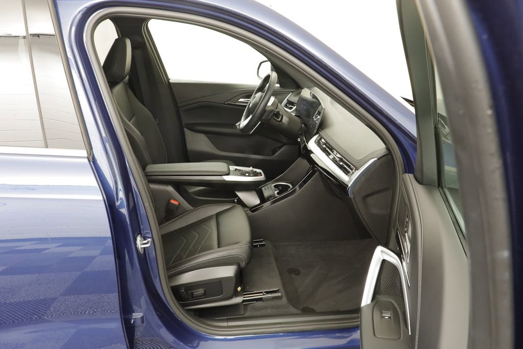 Certified 2025 BMW X1 xDrive28i image 19