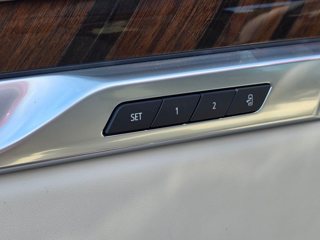 New 2026 Cadillac Escalade Platinum Luxury w/ LPO, Floor Liner Package AWD/4WD image 37