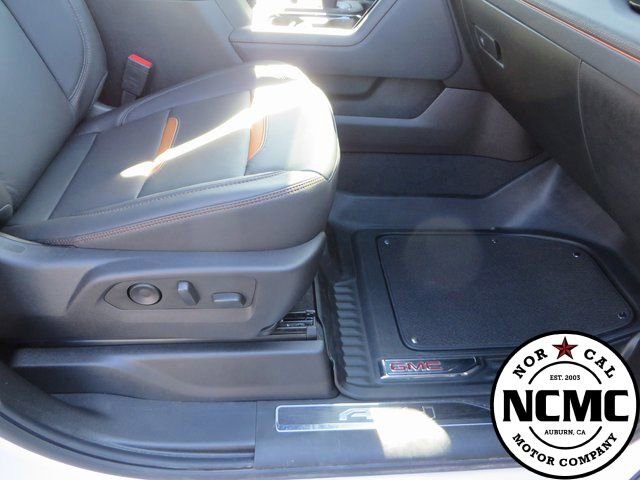 Used 2025 GMC Sierra 1500 AT4 image 53