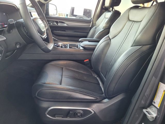 Certified 2024 Jeep Wagoneer Series III image 15