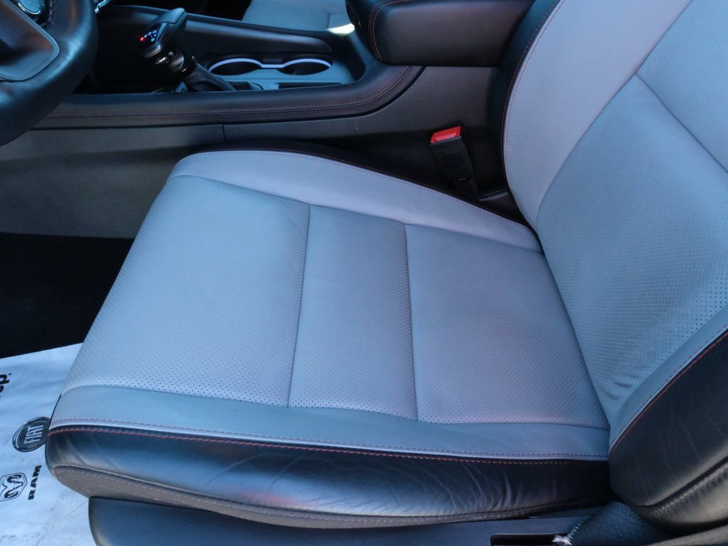 Used 2024 Dodge Durango GT image 24