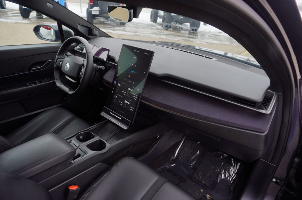 Used 2023 Fisker Ocean Extreme image 27