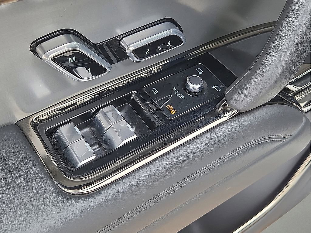 Used 2024 Land Rover Range Rover Sport Dynamic SE image 23