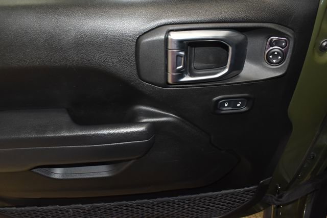 Used 2022 Jeep Wrangler Willys image 24