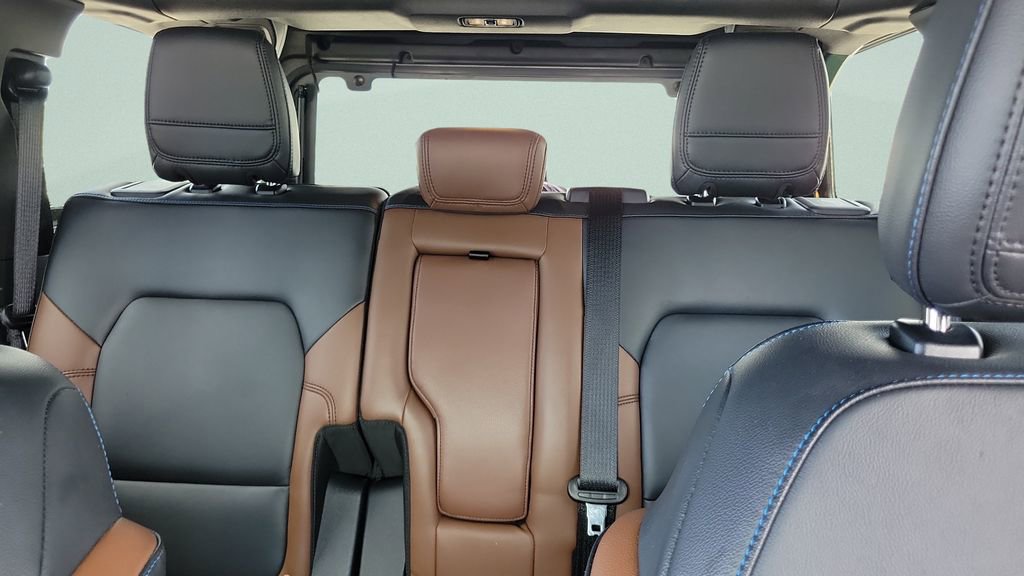 Used 2024 Ford Bronco Outer Banks image 21