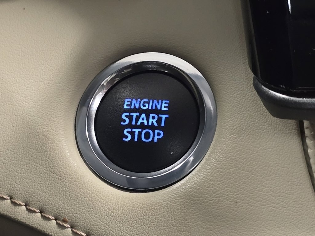 Certified 2020 Toyota Highlander Limited image 31