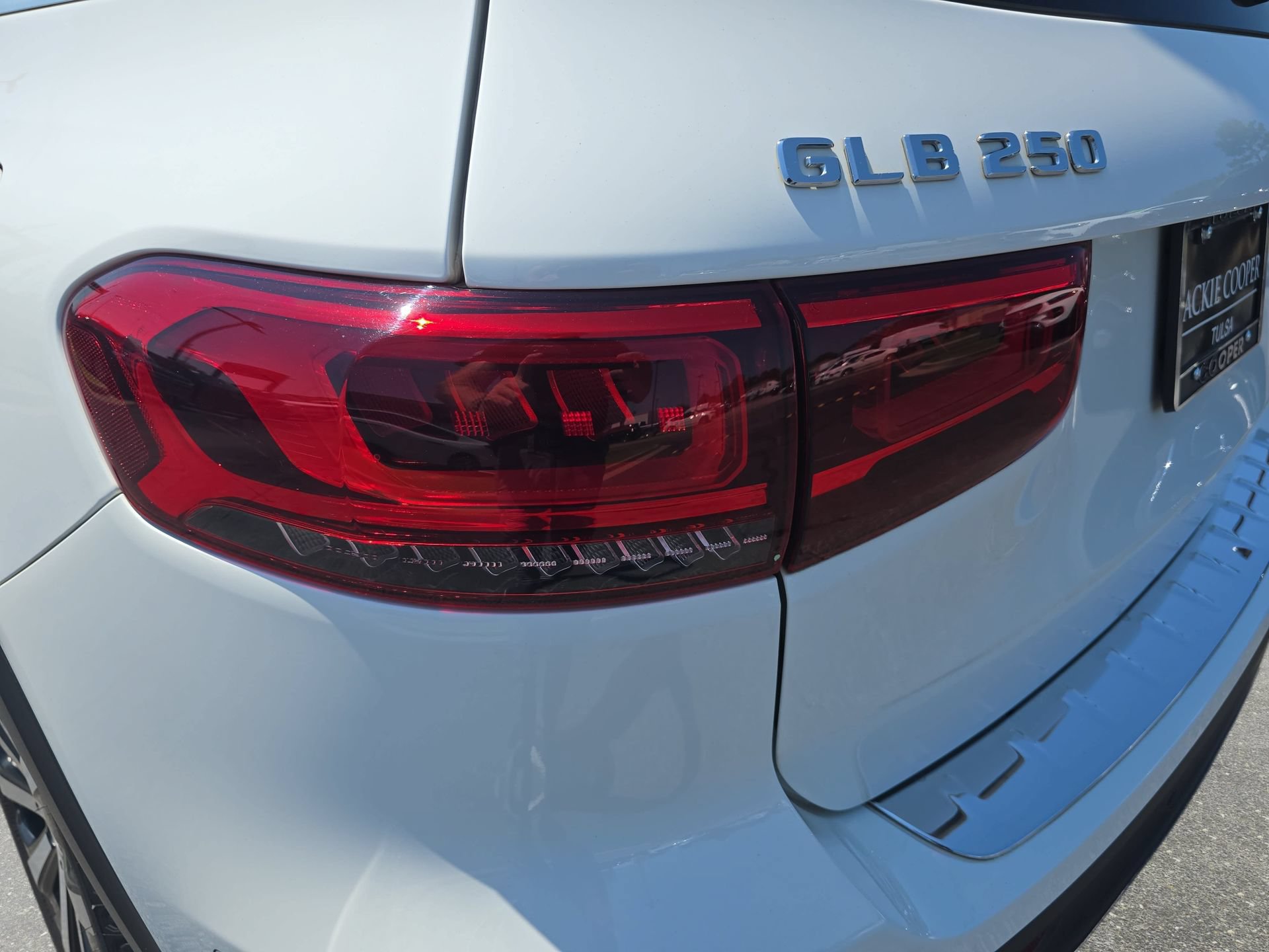 Used 2020 Mercedes-Benz GLB 250 4MATIC image 32