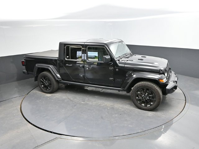 Used 2025 Jeep Gladiator Sport AWD/4WD image 39