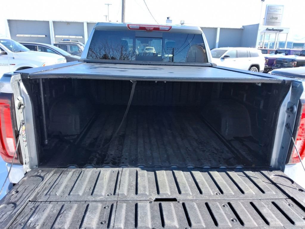 Used 2023 GMC Sierra 1500 AT4 w/ Technology Package image 11