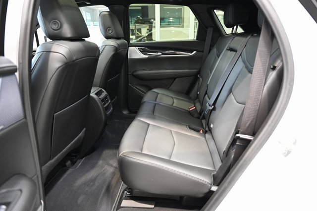 Used 2025 Cadillac XT5 Premium Luxury image 12