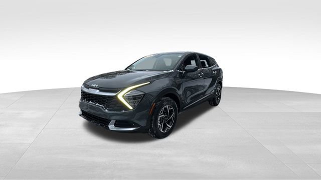 Used 2024 Kia Sportage LX image 2