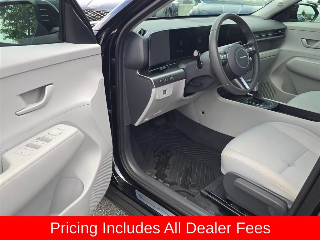 Used 2026 Hyundai Kona SEL Sport FWD image 9