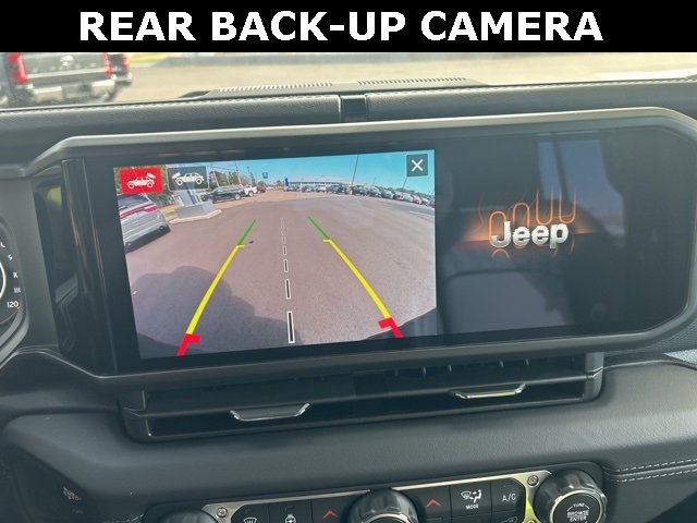 New 2025 Jeep Wrangler Unlimited Rubicon image 34