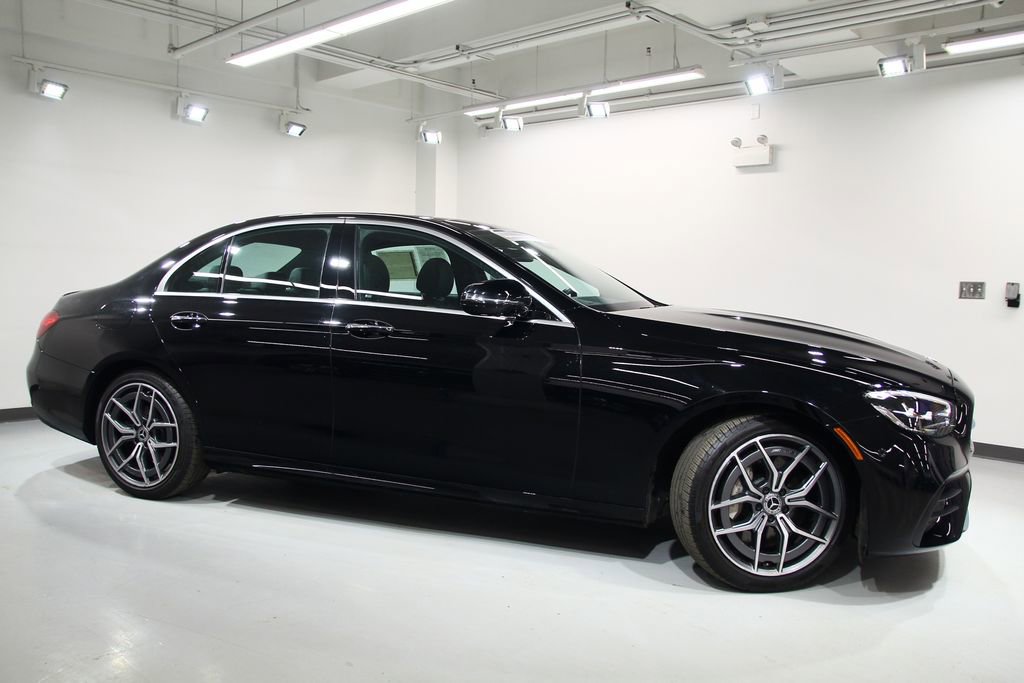 Certified 2022 Mercedes-Benz E 350 4MATIC Sedan image 9