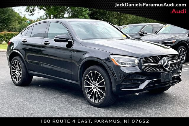 Used 2023 Mercedes-Benz GLC 300 4MATIC Coupe image 9