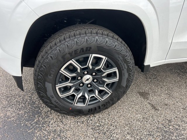 New 2026 Chevrolet Colorado Z71 w/ LPO, Hood Decal Package image 10