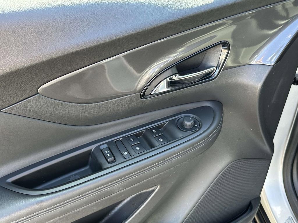 Certified 2022 Buick Encore Preferred w/ Safety Package II image 17