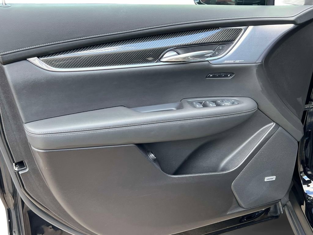 Used 2023 Cadillac XT6 Sport AWD/4WD image 13