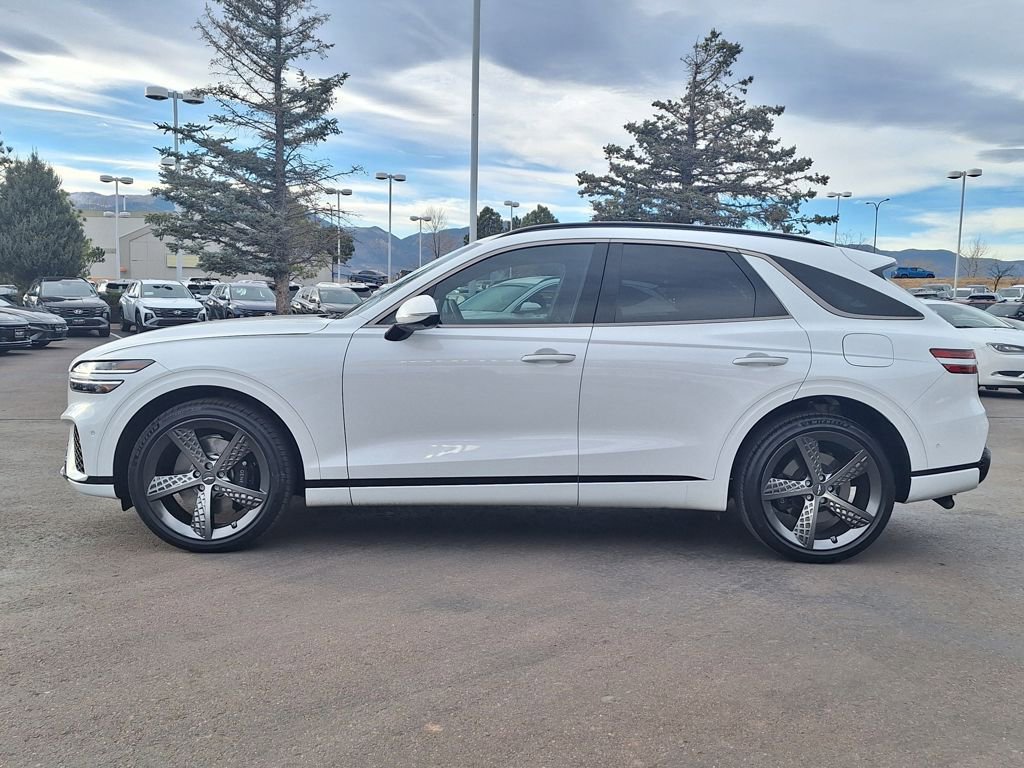 Used 2025 Genesis GV70 2.5T Sport Prestige w/ Sport Prestige Package image 6