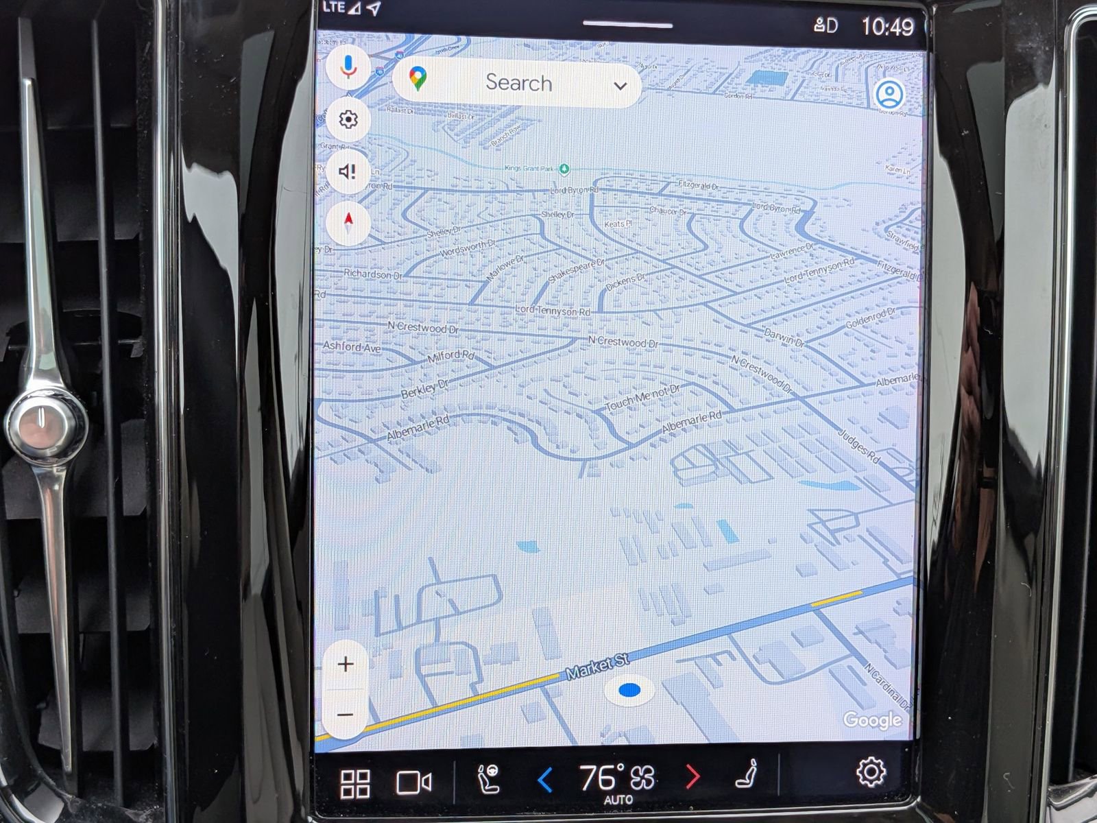 Used 2023 Volvo XC60 B5 Ultimate w/ Climate Package image 22