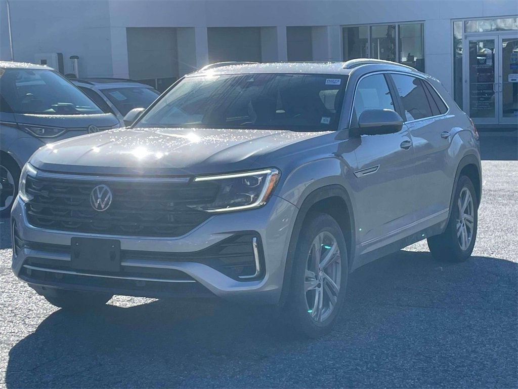 New 2024 Volkswagen Atlas Cross Sport SEL R-Line image 4