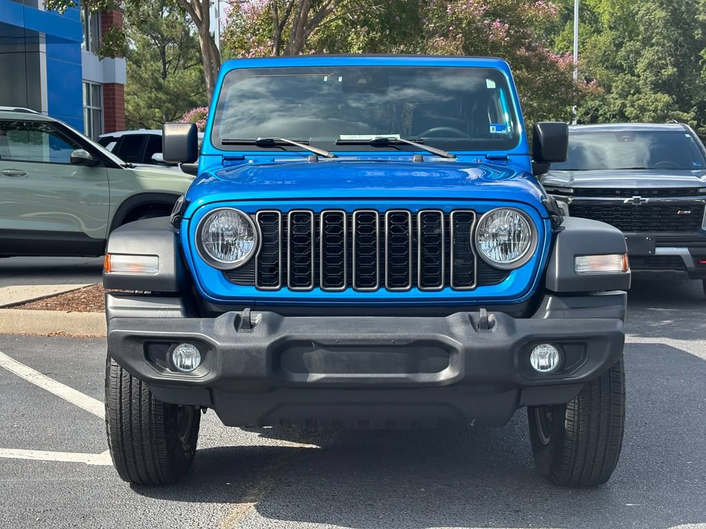 Used 2024 Jeep Wrangler Sport AWD/4WD image 3