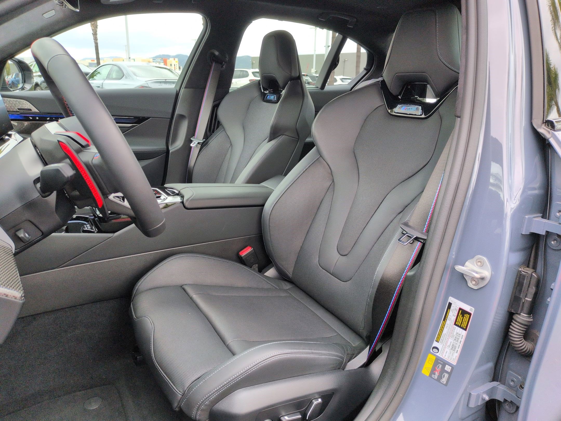 Used 2025 BMW M5 w/ Carbon Package AWD/4WD image 16
