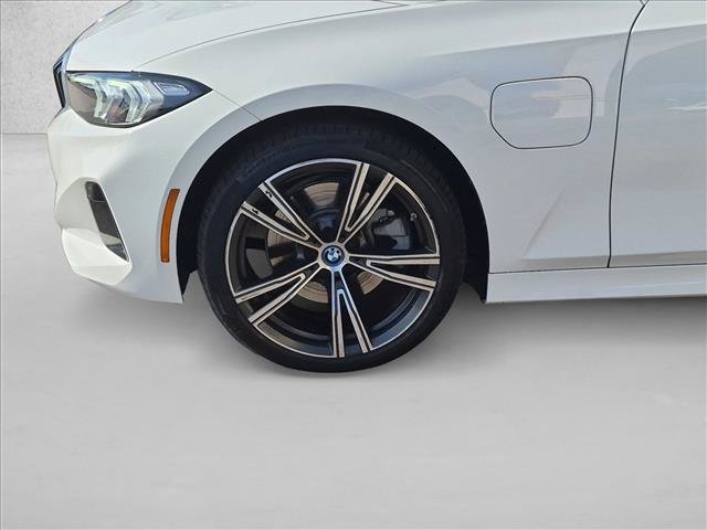 Certified 2024 BMW 330e w/ Convenience Package RWD image 25