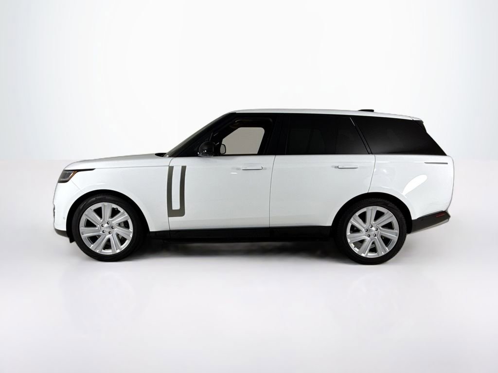 Used 2023 Land Rover Range Rover SE AWD/4WD image 2