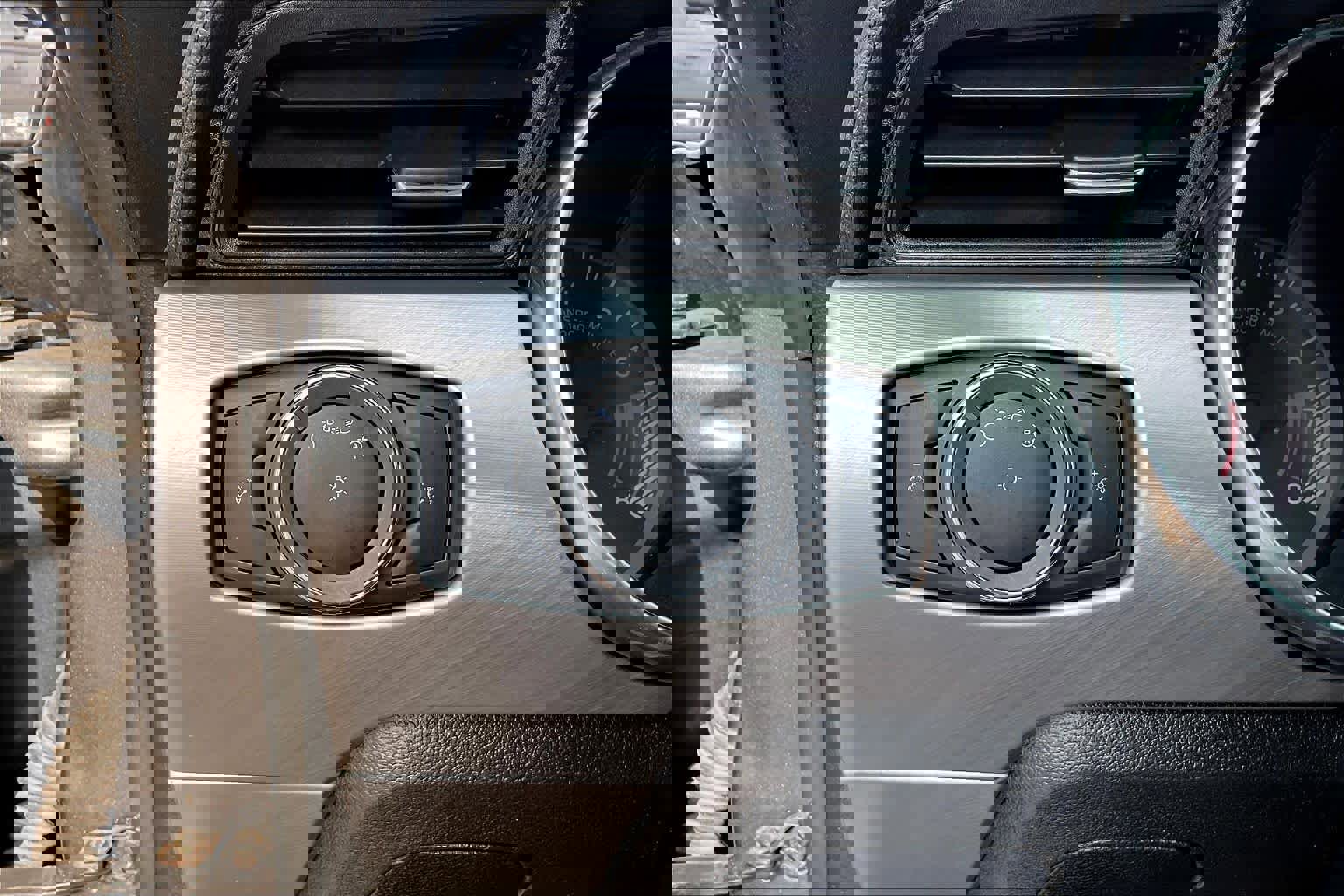 Used 2022 Ford Mustang Premium image 27