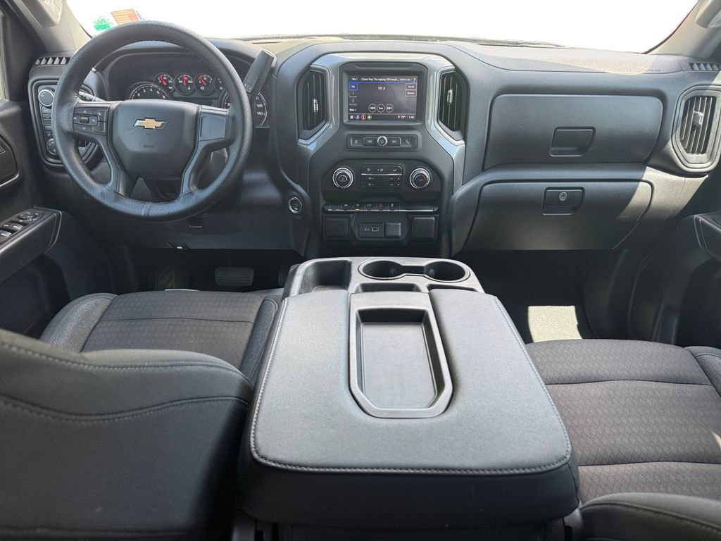 Used 2023 Chevrolet Silverado 1500 Custom image 10